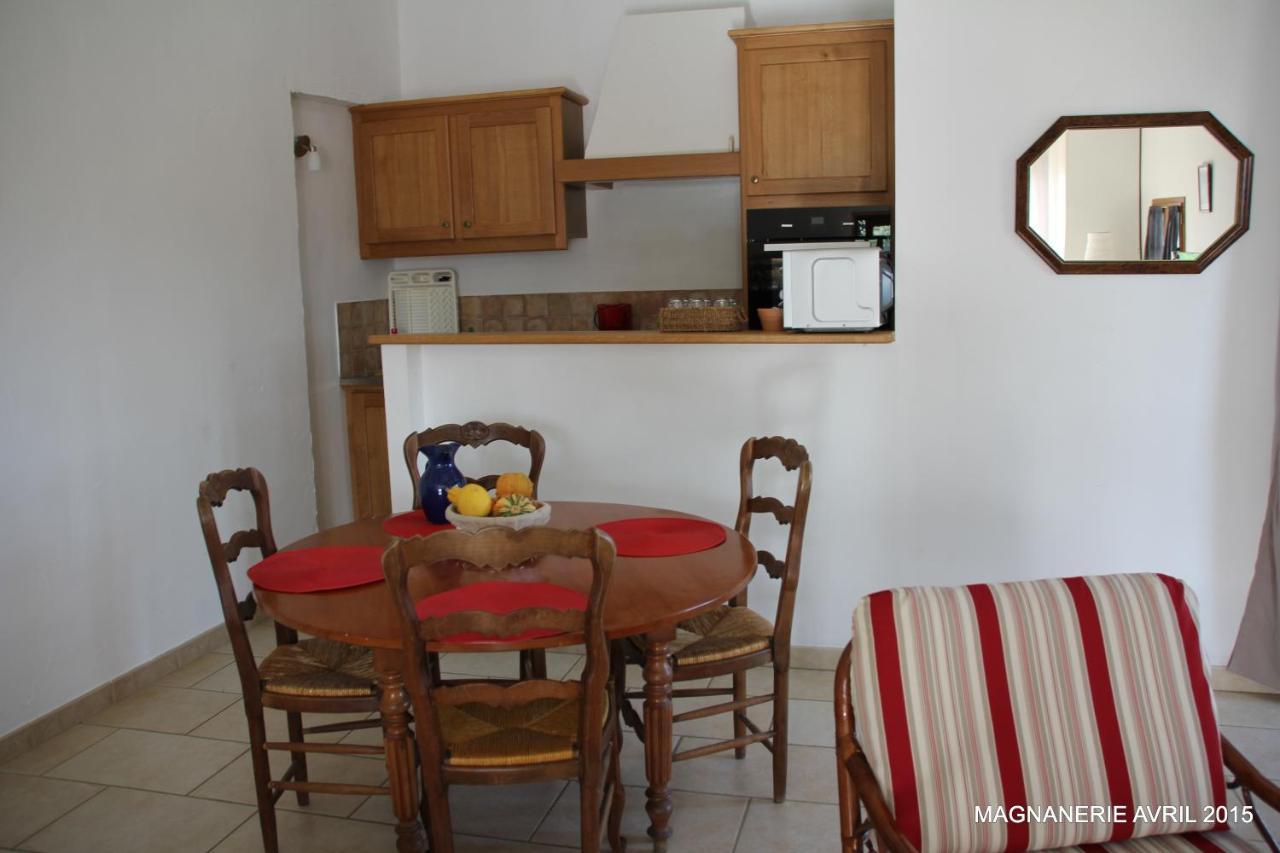 Domaine De La Marie Dans Le Luberon Βίλα Peypin-d'Aigues Εξωτερικό φωτογραφία